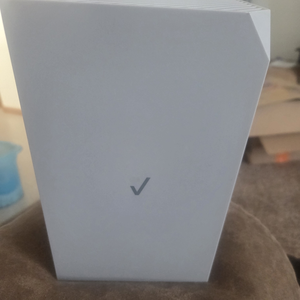 White Home Network Extender